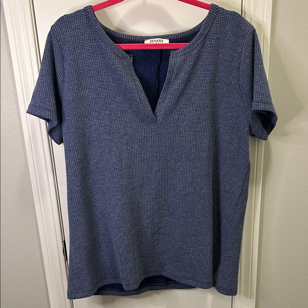 Zenana Outfitters Textured Navy Short Sleeve Top
